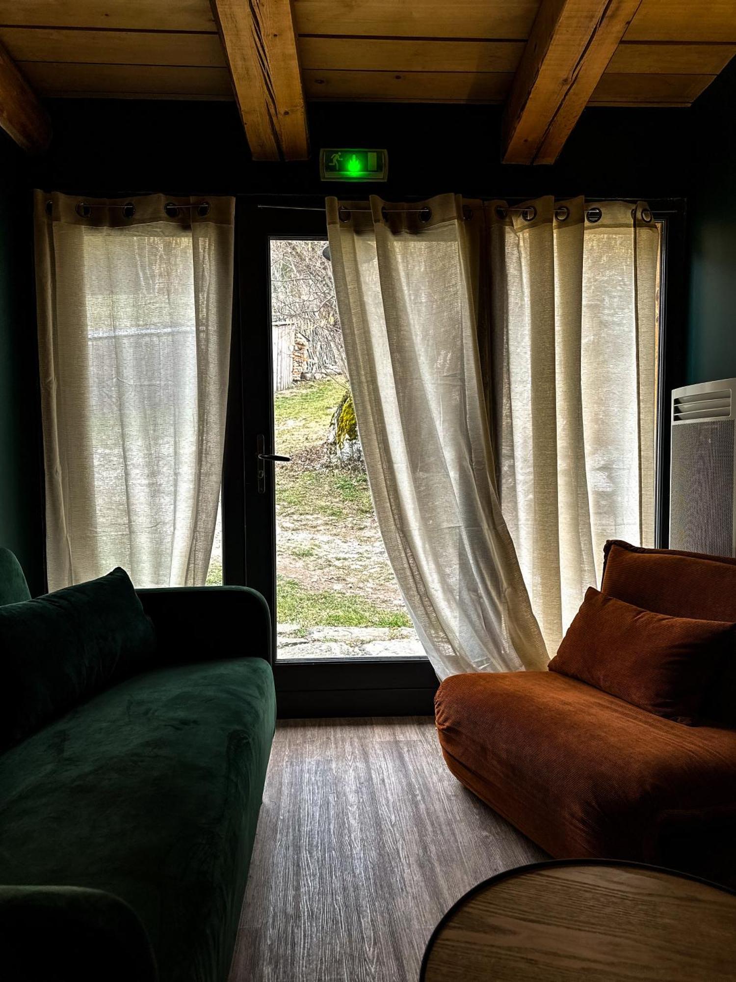 Bed and Breakfast La Ferme Du Bien-Etre Saint-Julien-Chapteuil Esterno foto